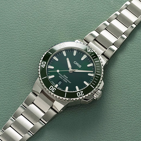 ORIS（オリス）NEWアクイス シリーズ - アクイスデイト 41.5mm
