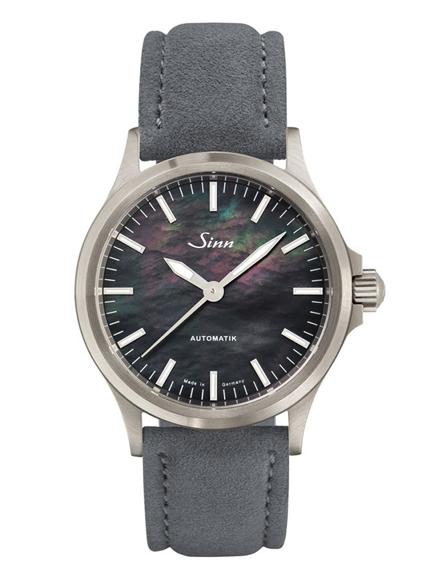 556.I.Perlmutt.S アルカンターラ